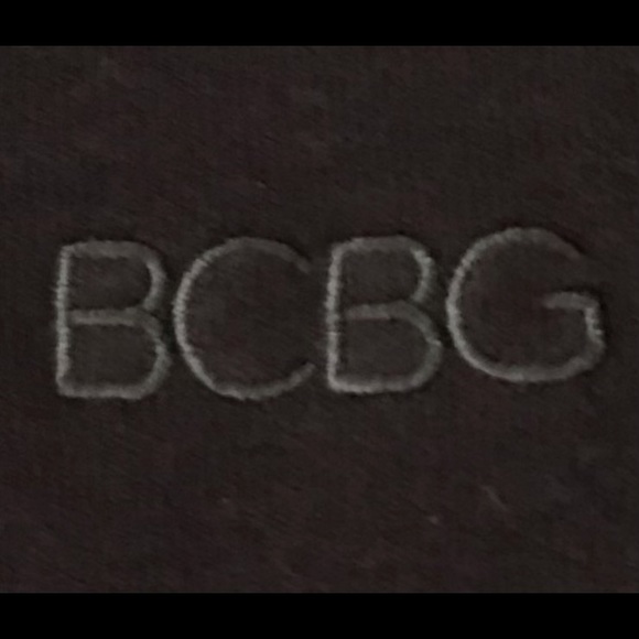 🆕🔥🎉HOST PICK BCBG MAX AZARIA HOST PICK SUPER STYLISH&SOO SOFT&BCBG EMBLEM - Picture 3 of 6